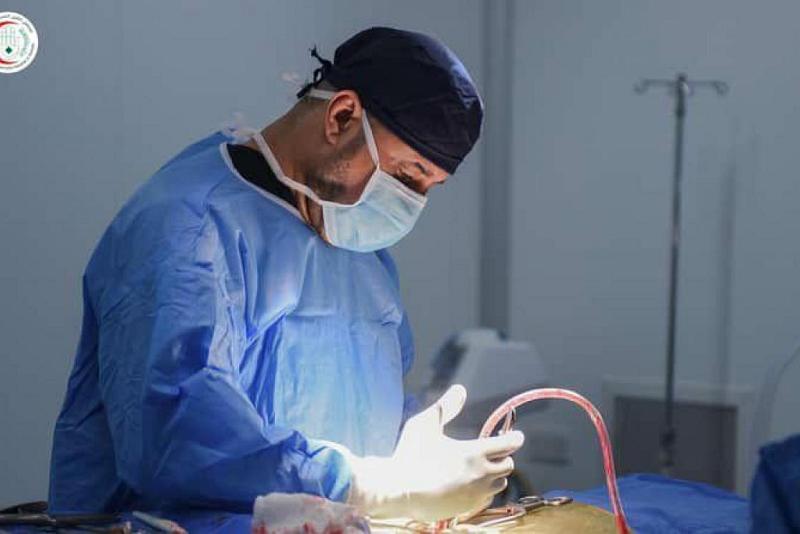 بعمليّةٍ نوعيّة: أطبّاءُ مستشفى الكفيل ينجحون بمعالجة ضعف الأطراف السفلى لمريضٍ ثلاثينيّ