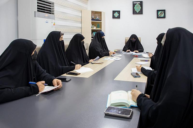 مدارس الكفيل النسويّة تناقش الاستعدادات النهائية لإقامة مسابقة (بصائر العلم)