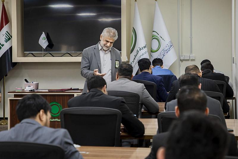 أكاديمية التطوير الإداري تعتمد معايير قياس الأثر المعرفي في اختباراتها النهائية للطلبة