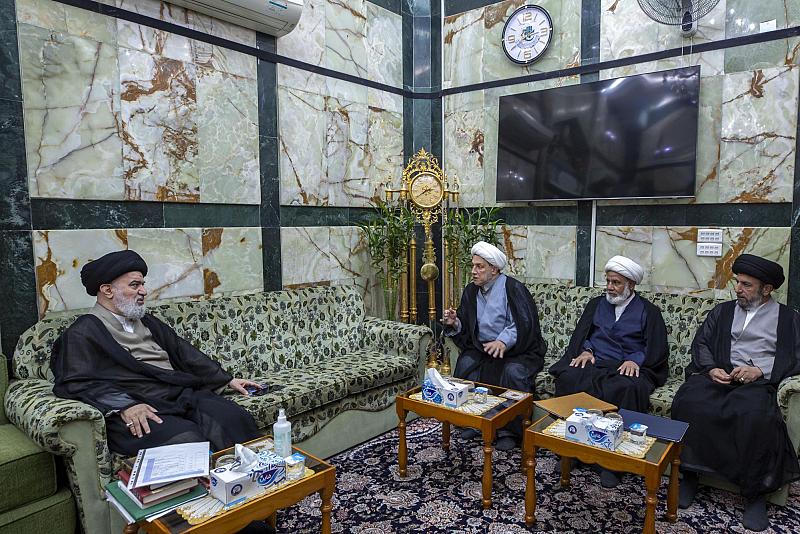 سماحة السيد الصافي يدعو إلى الاستمرار في تحقيق تراث العلماء الأعلام وتسليط الضوء على فكرهم