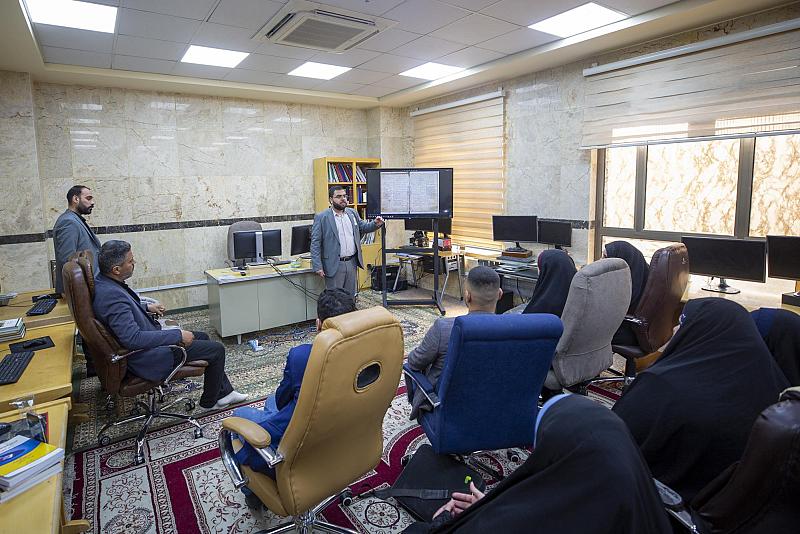 وفد أكاديميّ يطّلع على تقنيات الفهرسة وإدارة المعلومات في قسم الشؤون الفكرية