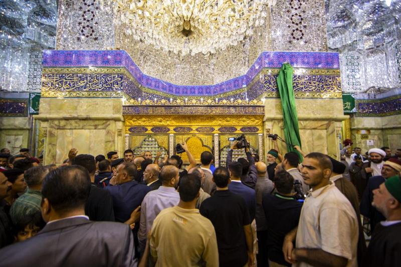 العتبةُ الكاظميّة المقدّسة تفتتح شبّاكَيْ ضريحَيْ الشيخ المفيد وأستاذه ابن قولويه والخواجة نصير الدين الطوسي (أعلى الله مقامهم)...