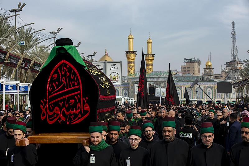 خدمة العتبتين المقدستين يستذكرون شهادة الإمام الكاظم (عليه السلام)