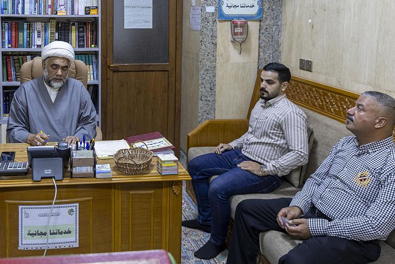بذكرى زواج النورين.. قسم الشؤون الدينية يشهد إقبالاً واسعاً من المؤمنين لتنظيم عقود الزواج