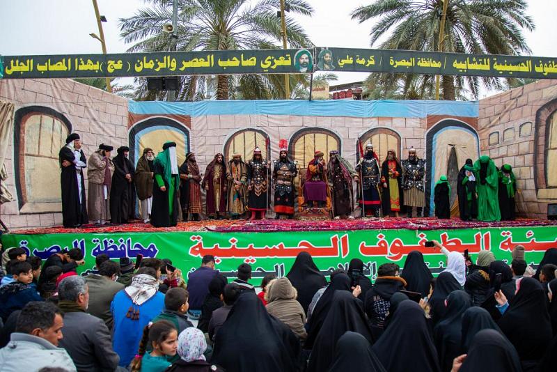 ما بين الحرمَيْن الشريفَيْن تشهد عرض لوحاتٍ فنيّةٍ مسرحيّة لما جرى على الزهراء (عليها السلام)