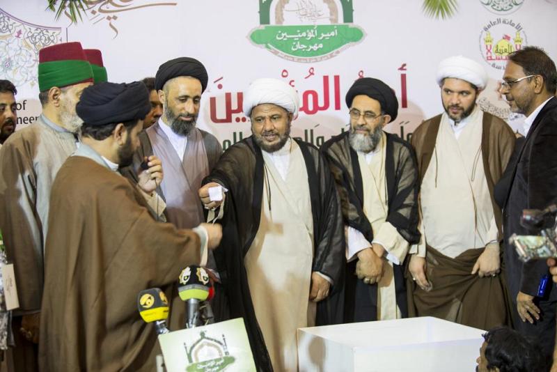 إجراء قرعة الفائزين بمسابقة مهرجان أمير المؤمنين(عليه السلام)، وأهلُ مدينة كلكتا يعتبرون أنّهم فائزون أيضاً..