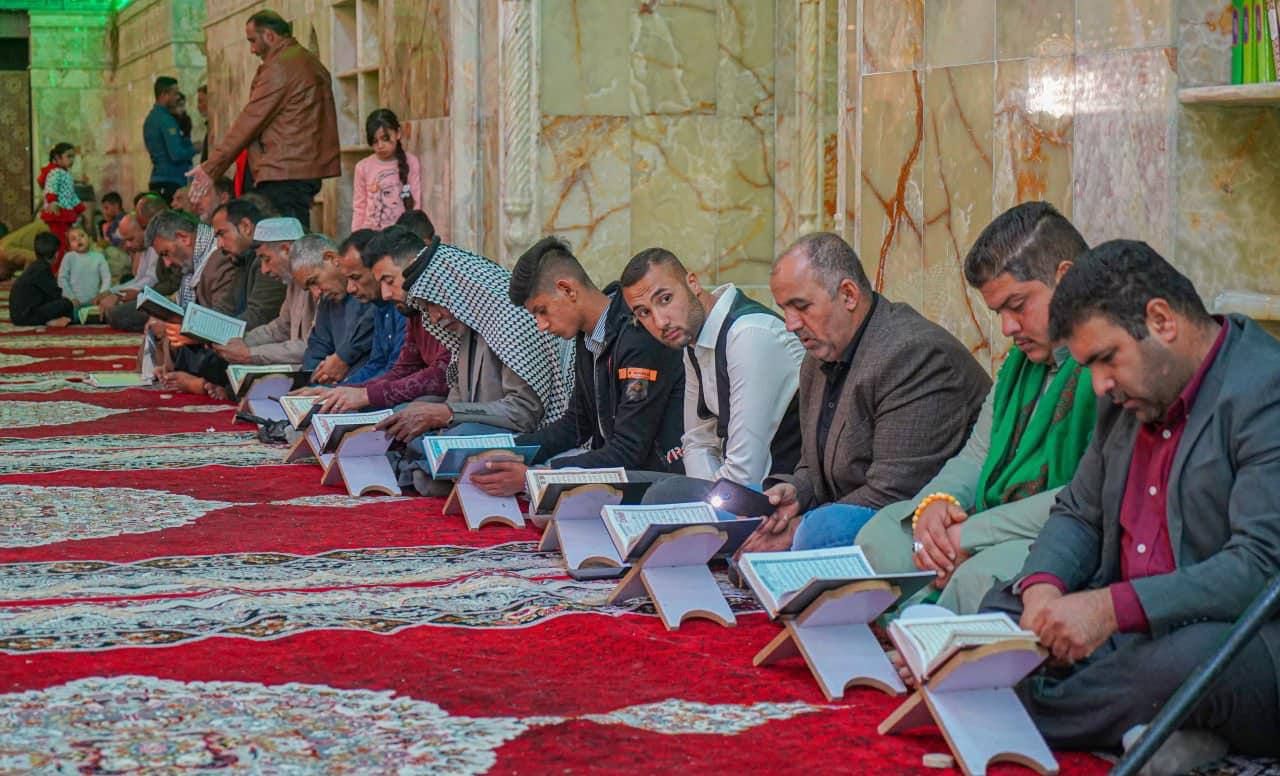 طلبة الدورات القرآنية في قضاء الهندية يتشرفون بزيارة العلوية الشريفة بنت الحسن (عليهما السلام)