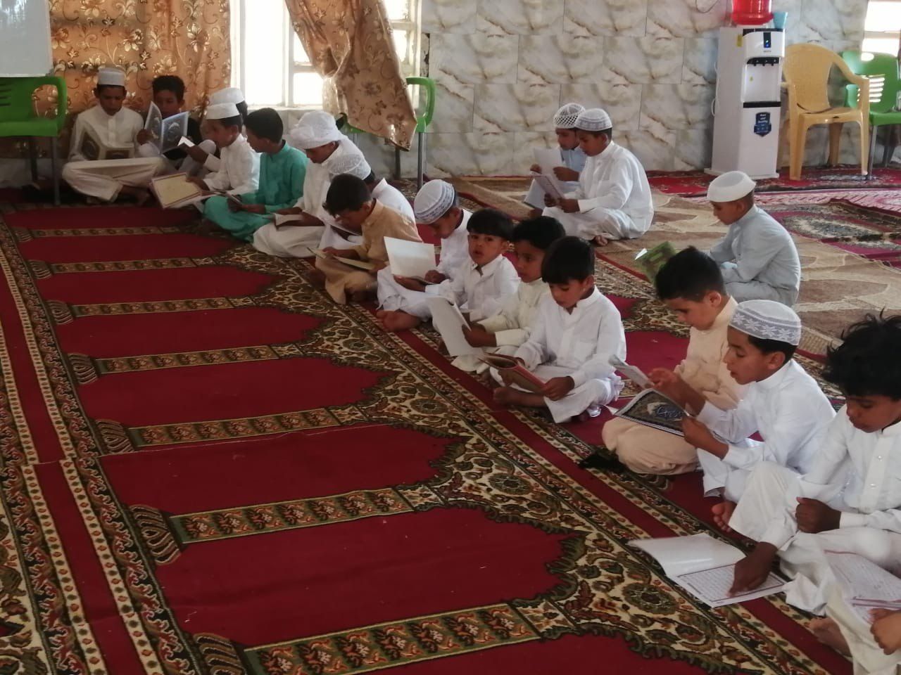 أكثر من ١٣٠٠ طالب في المثنى يشاركون في مشروع الدورات القرآنية الصيفية