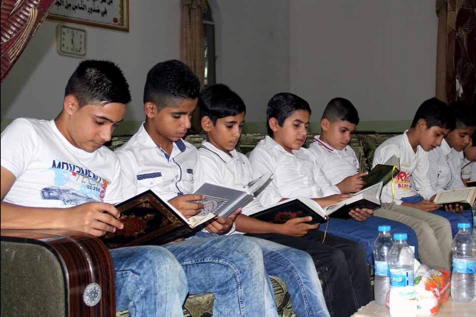 معهد القرآن الكريم يقيم أمسية قرآنية في حسينية عمران بن الإمام علي (عليهما السلام)
