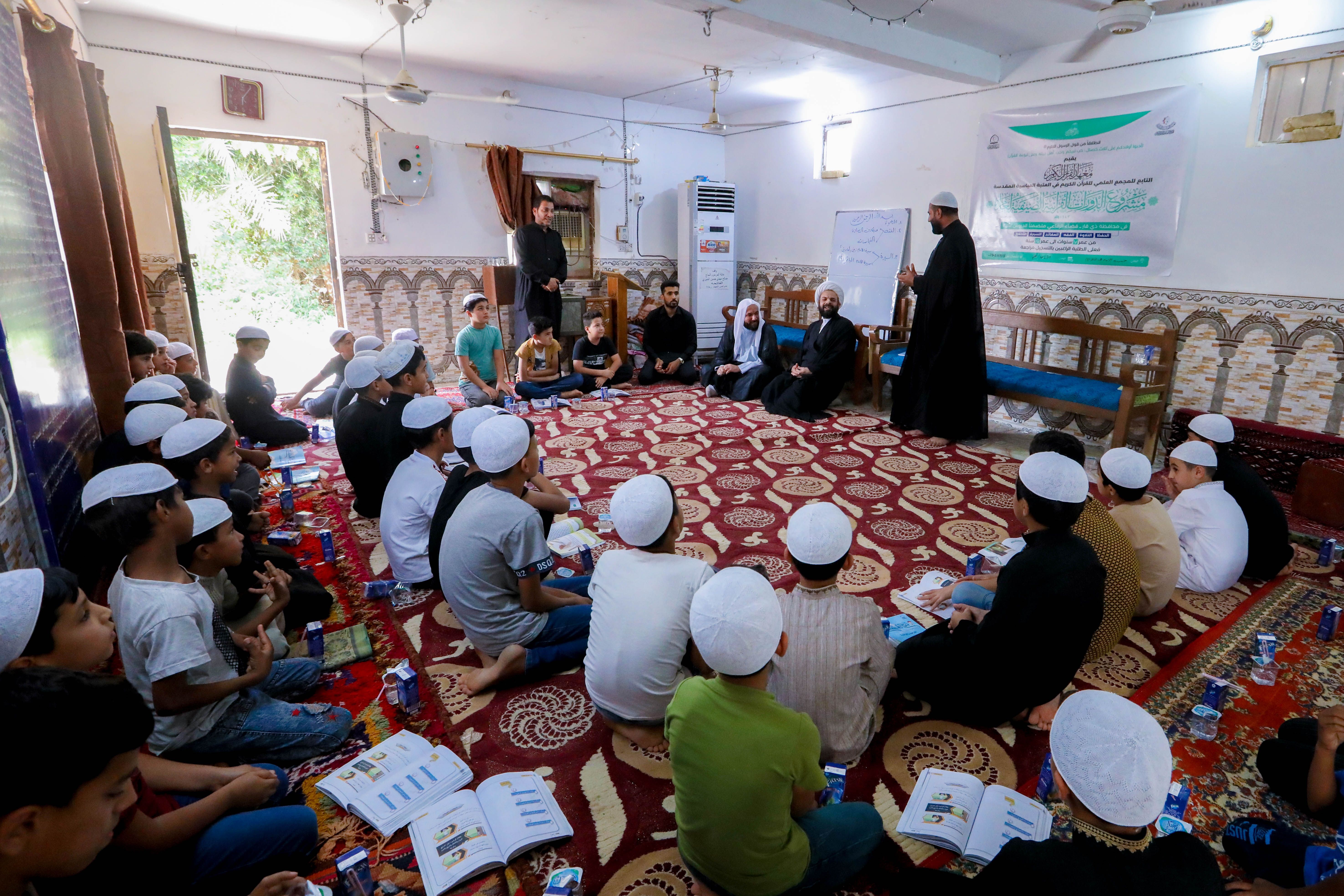 مديرُ معهد القرآن الكريم يزور عددًا من حلقات مشروع الدورات القرآنية الصيفية في المحافظات