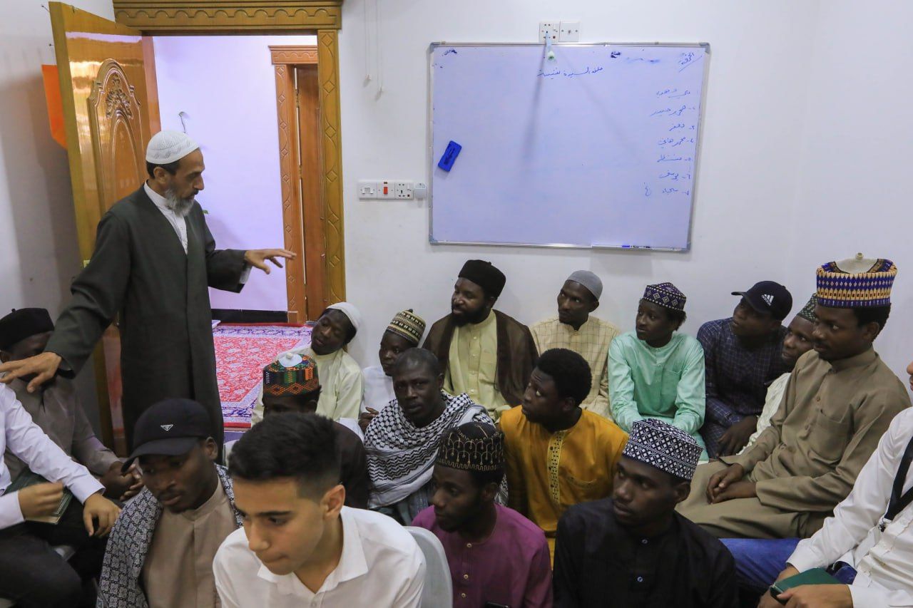 وفد من دولة نيجيريا يُشيد بمشروع حفظ القرآن الكريم في كربلاء
