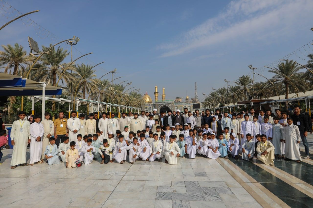 طلبة مشروع الدورات القرآنية الصيفية في المثنى يتشرّفون بزيارة العتبتين المقدستين