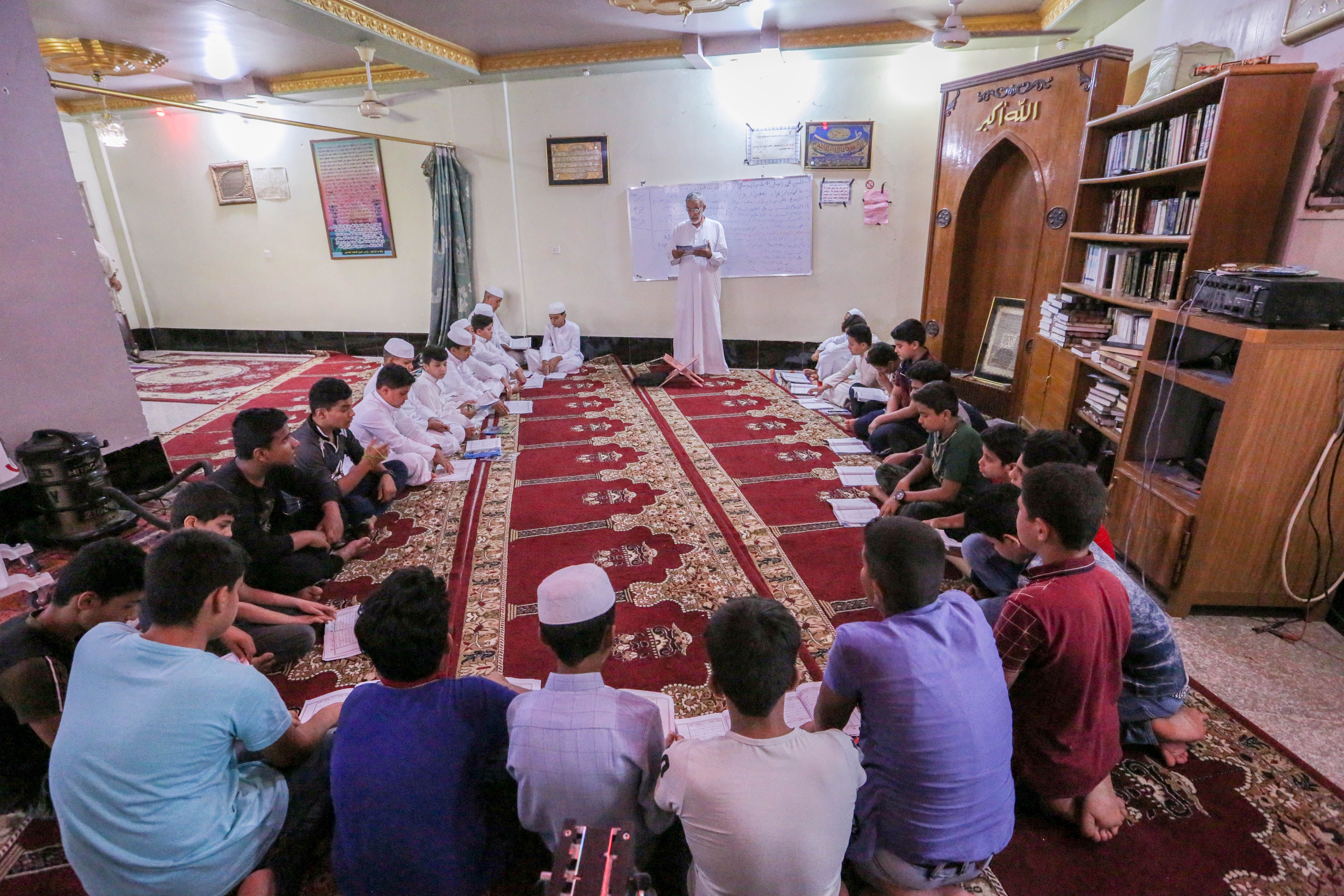 حلقات مشروع الدورات القرآنية الصيفية تنتشر في أكثر من 30 مسجدًا وحسينية بمدينة كربلاء المقدسة