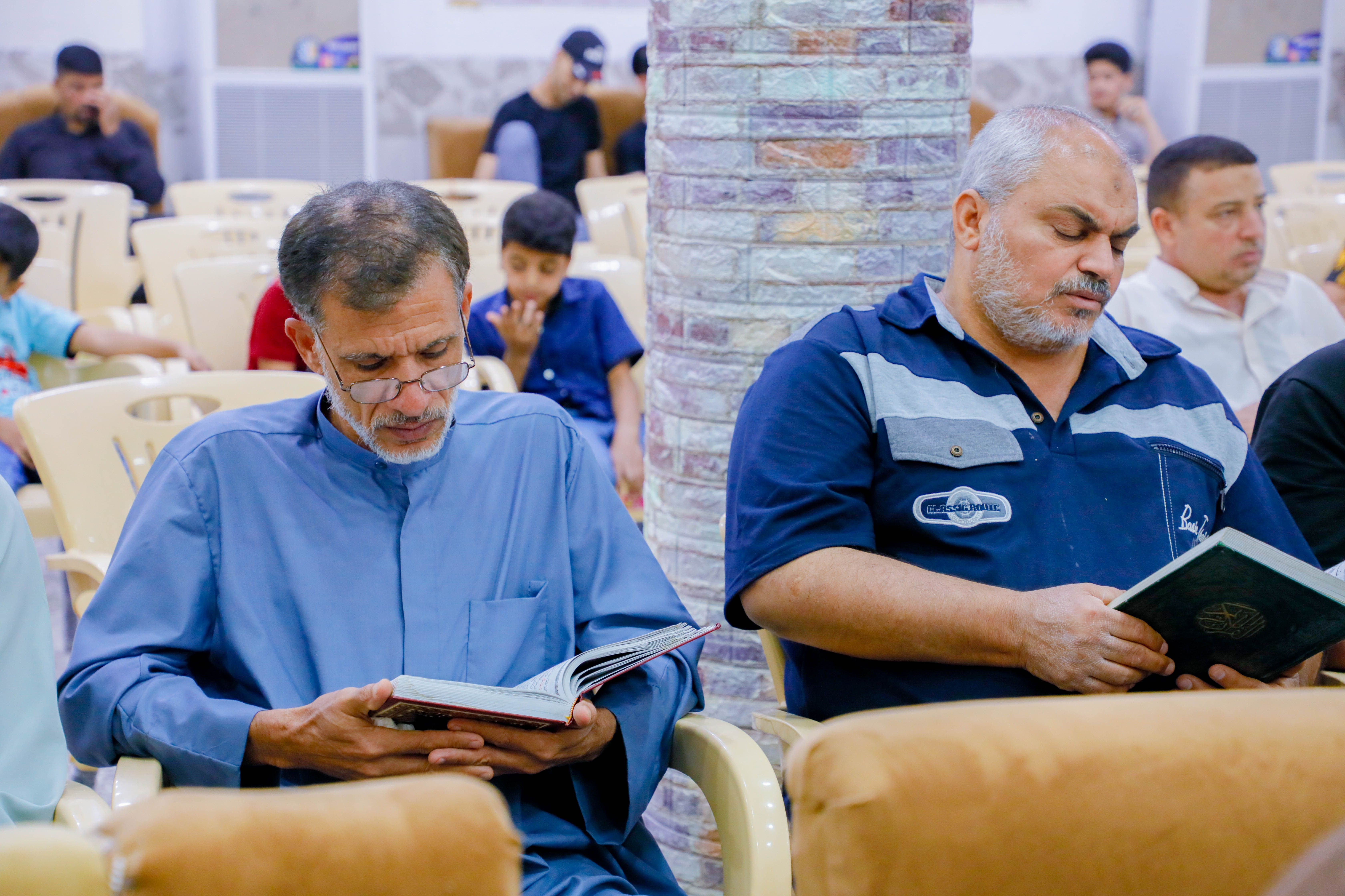 فرع المعهد في قضاء الهندية يقيم محفلًا قرآنيًا بمشاركة نخبة من القرّاء