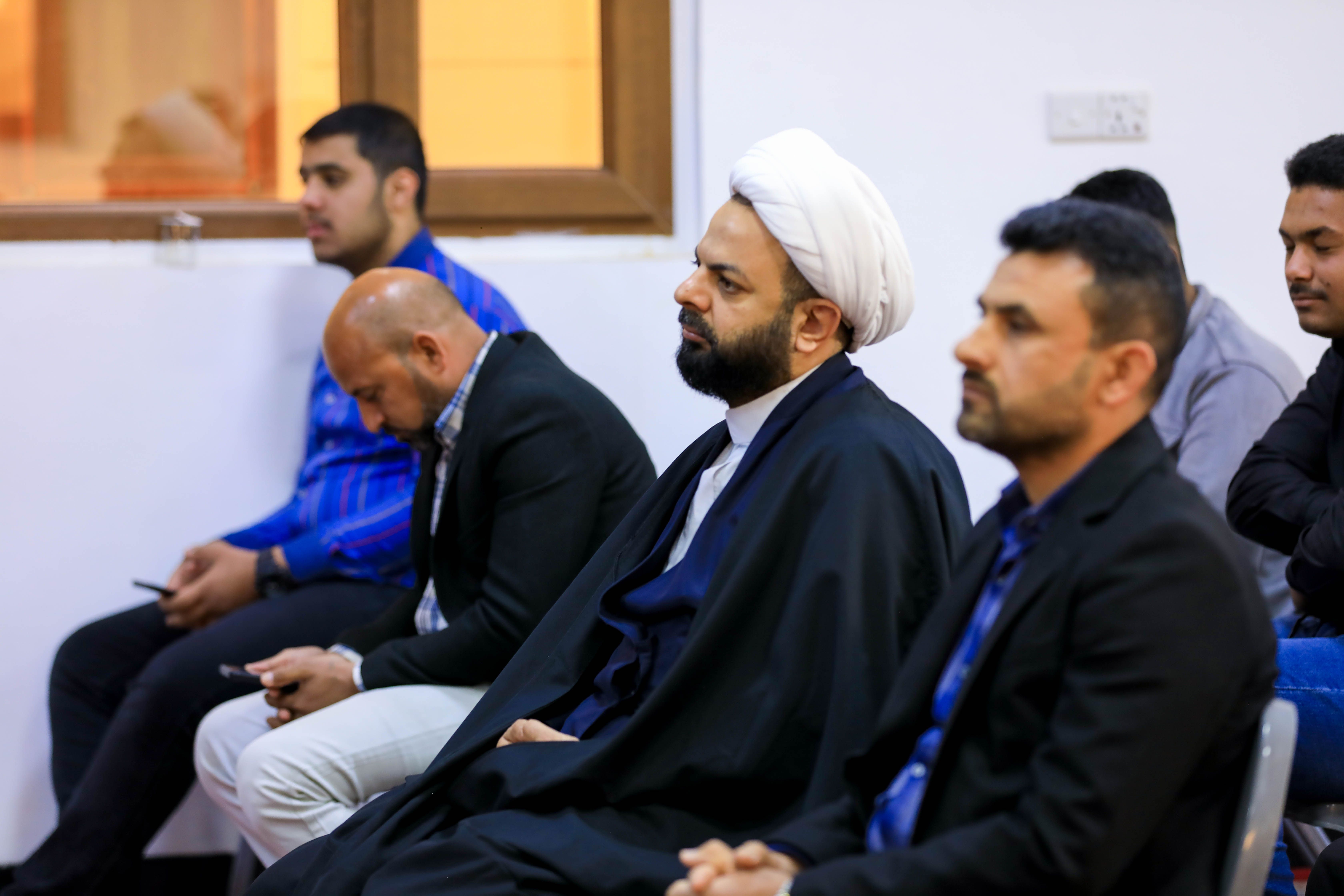 معهد القرآن الكريم يجري اختبارًا لمجموعة من طلبته الراغبين بالمشاركة في الختمة القرآنية الرمضانية المرتلة