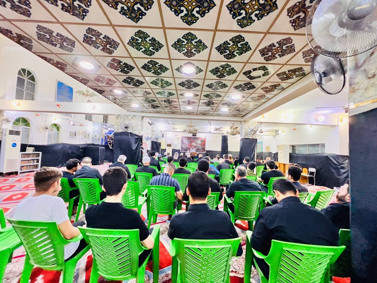 معهد القرآن الكريم يقيم ندوة قرآنية في بغداد