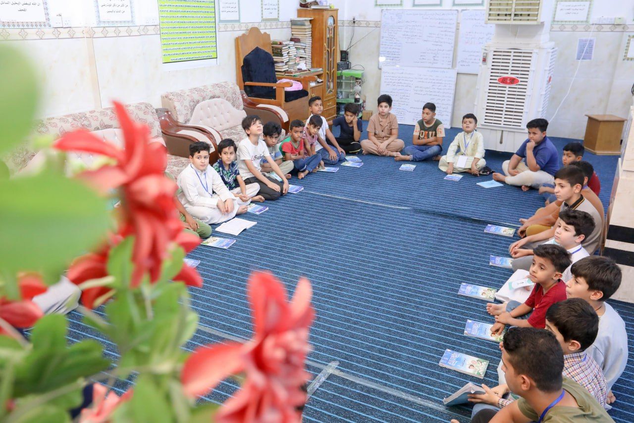 لطلبة الدورات الصيفية .. العتبة العباسية توفر بيئة تعليمية متكاملة في مساجد كربلاء