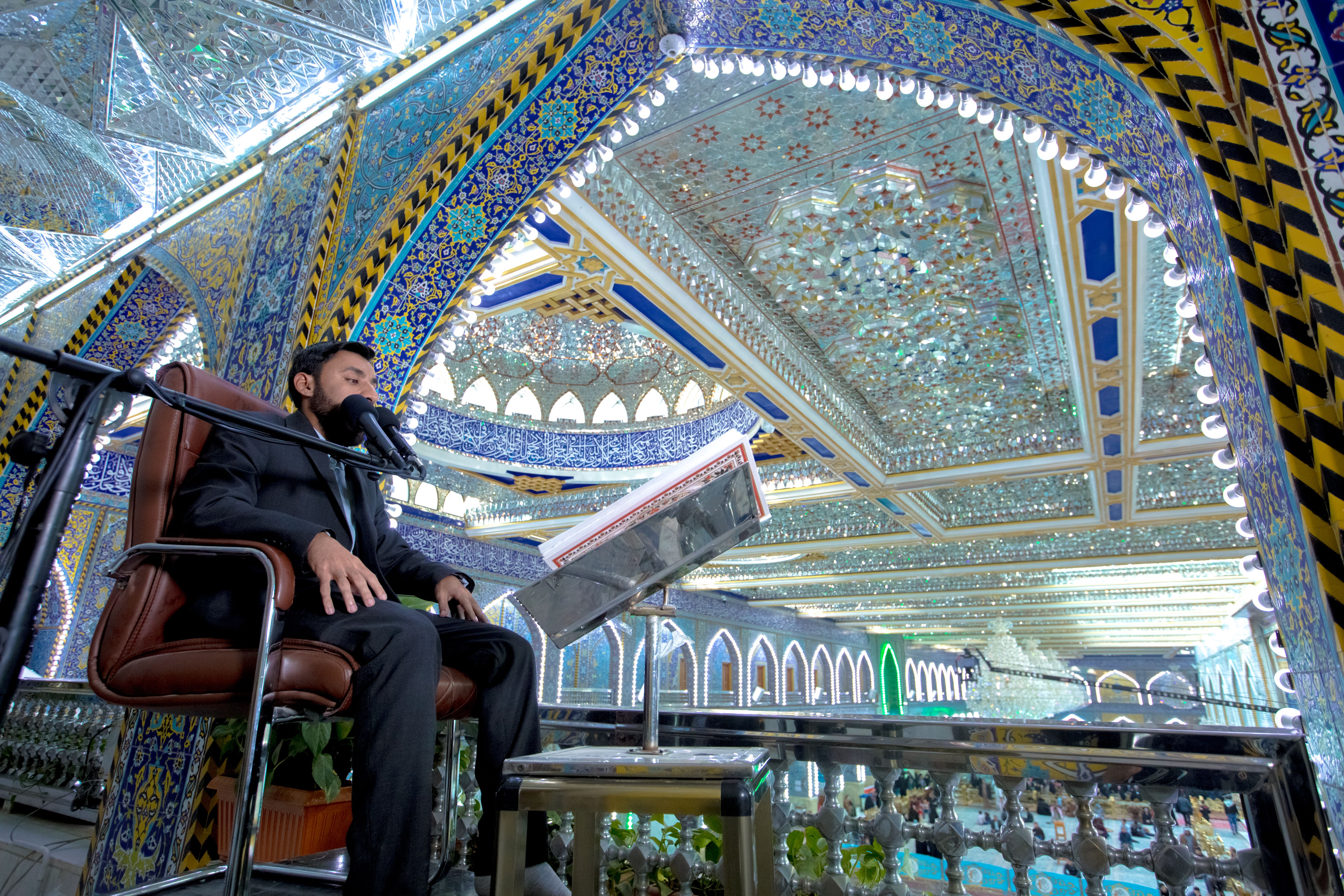 مركز المشاريع القرآنية يقيم ختمة يومية في الصحن العباسي المطهر