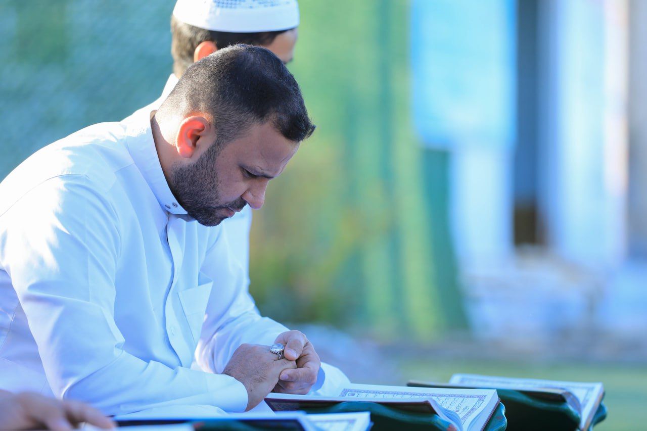 ضمن سلسلة برامجه الرمضانية معهد القرآن الكريم يواصل إقامة الختمة المرتلة لطلبة جامعة كربلاء