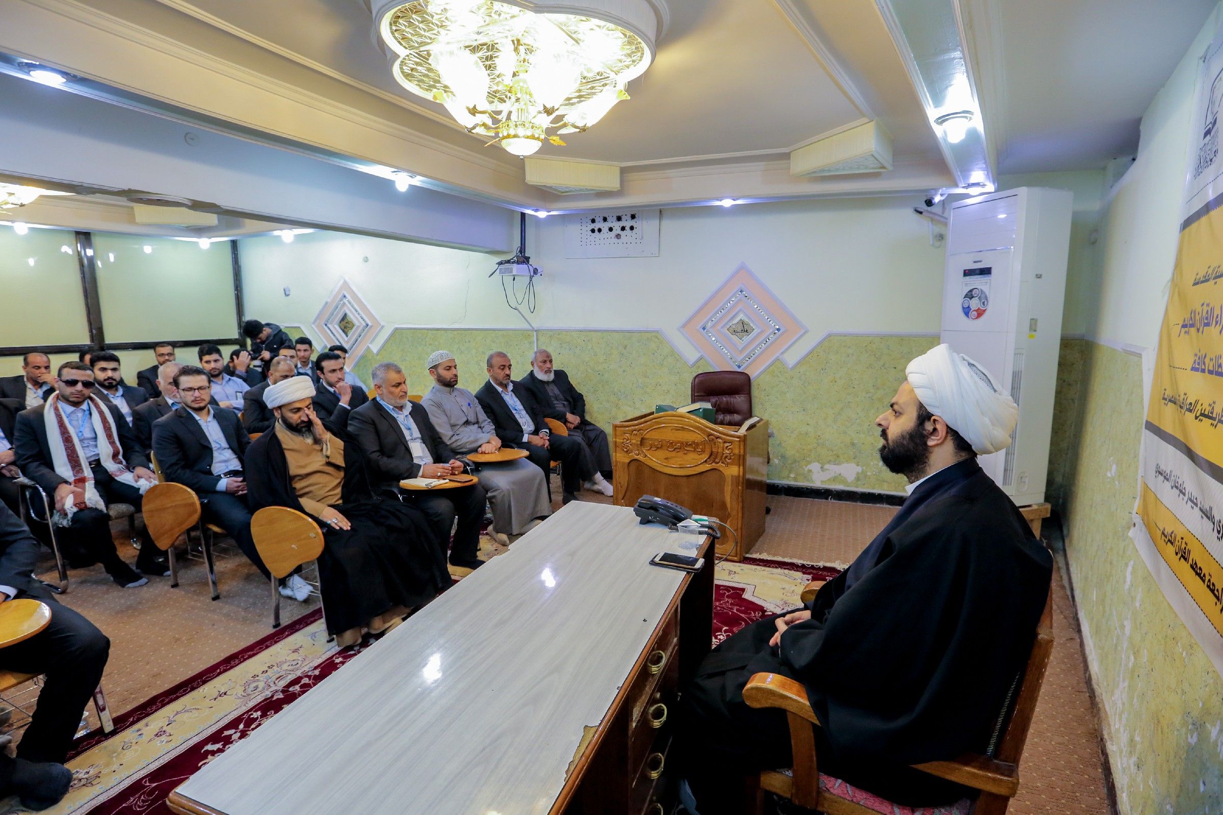 معهد القرآن الكريم يعقد جلسة تثقيفية للوقاية من فايروس كورونا