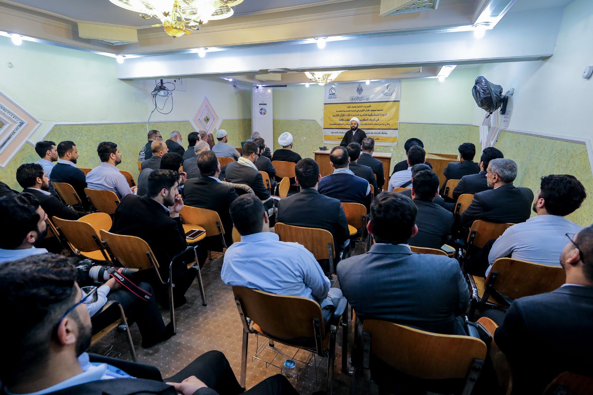 معهد القرآن الكريم يعقد جلسة تثقيفية للوقاية من فايروس كورونا