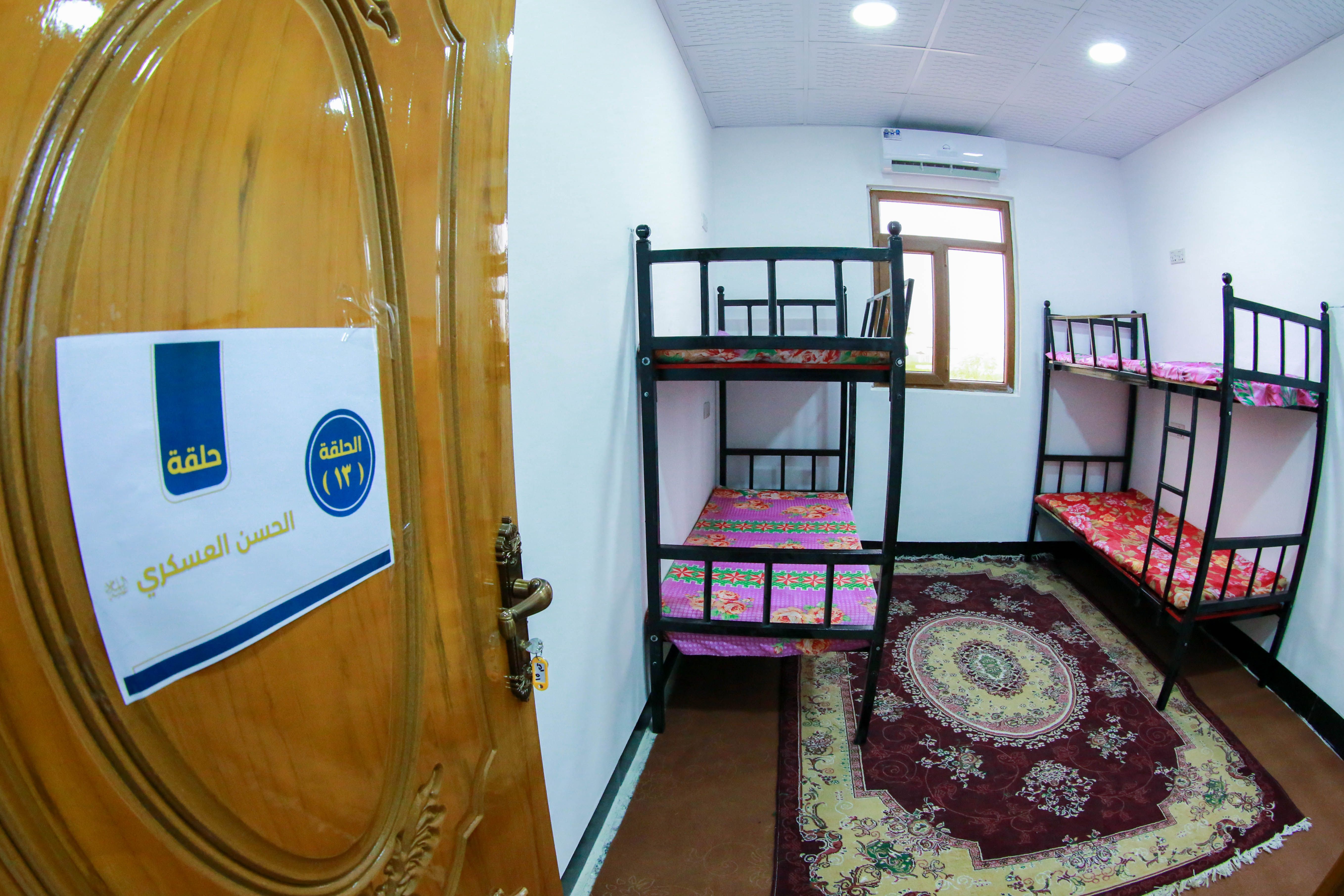 معهد القرآن الكريم ينهي استعداداته لإطلاق المخيم القرآني الأول لطلبة مشروع الحفظ