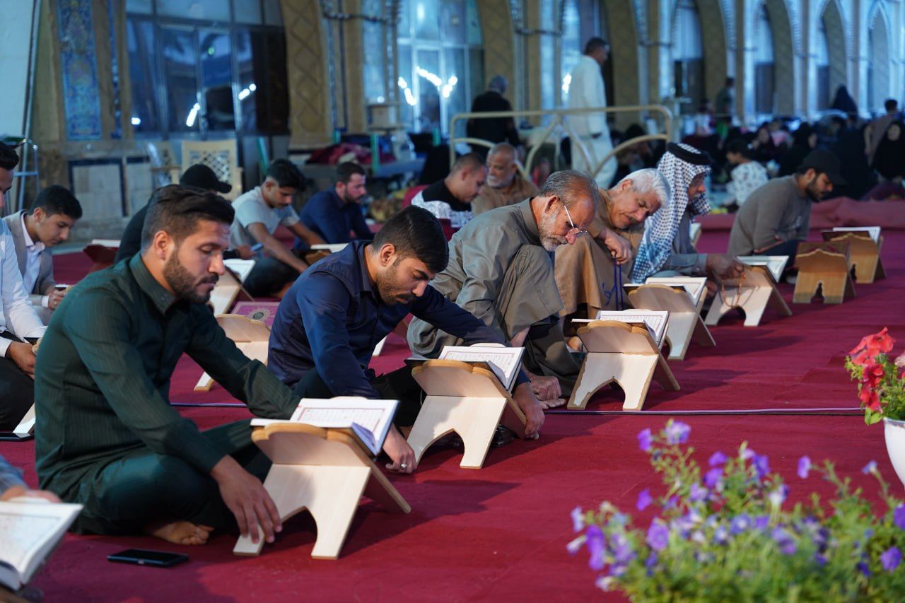 طلبة العلوم الدينية يشاركون في الختمة القرآنية المرتلة ضمن فعاليات ملتقى النورين.