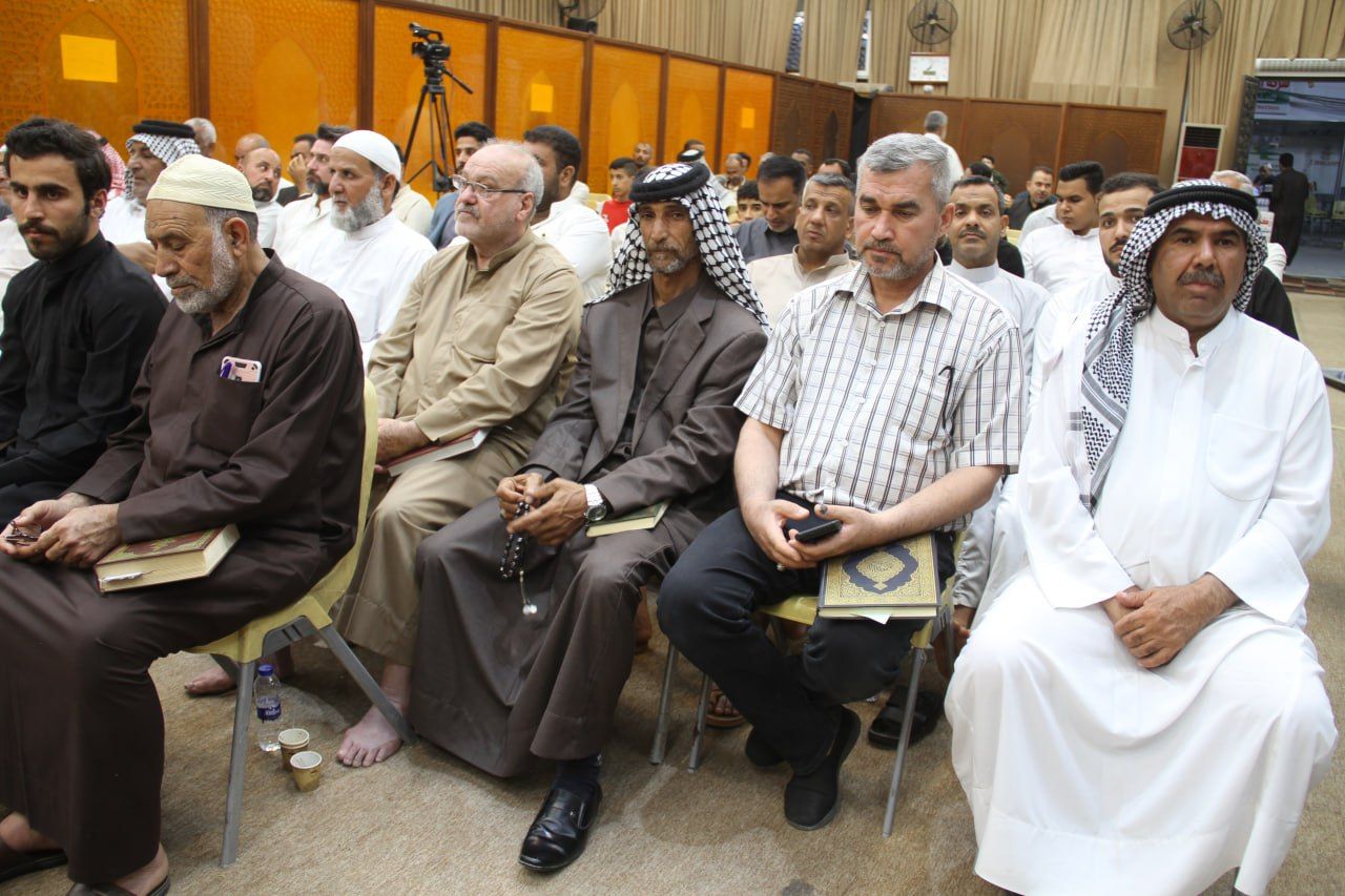 بالتعاون مع ممثلية المرجعية الدينية المَجمَع العلمي يقيم محفلاً قرآنيًا في الكاظمية