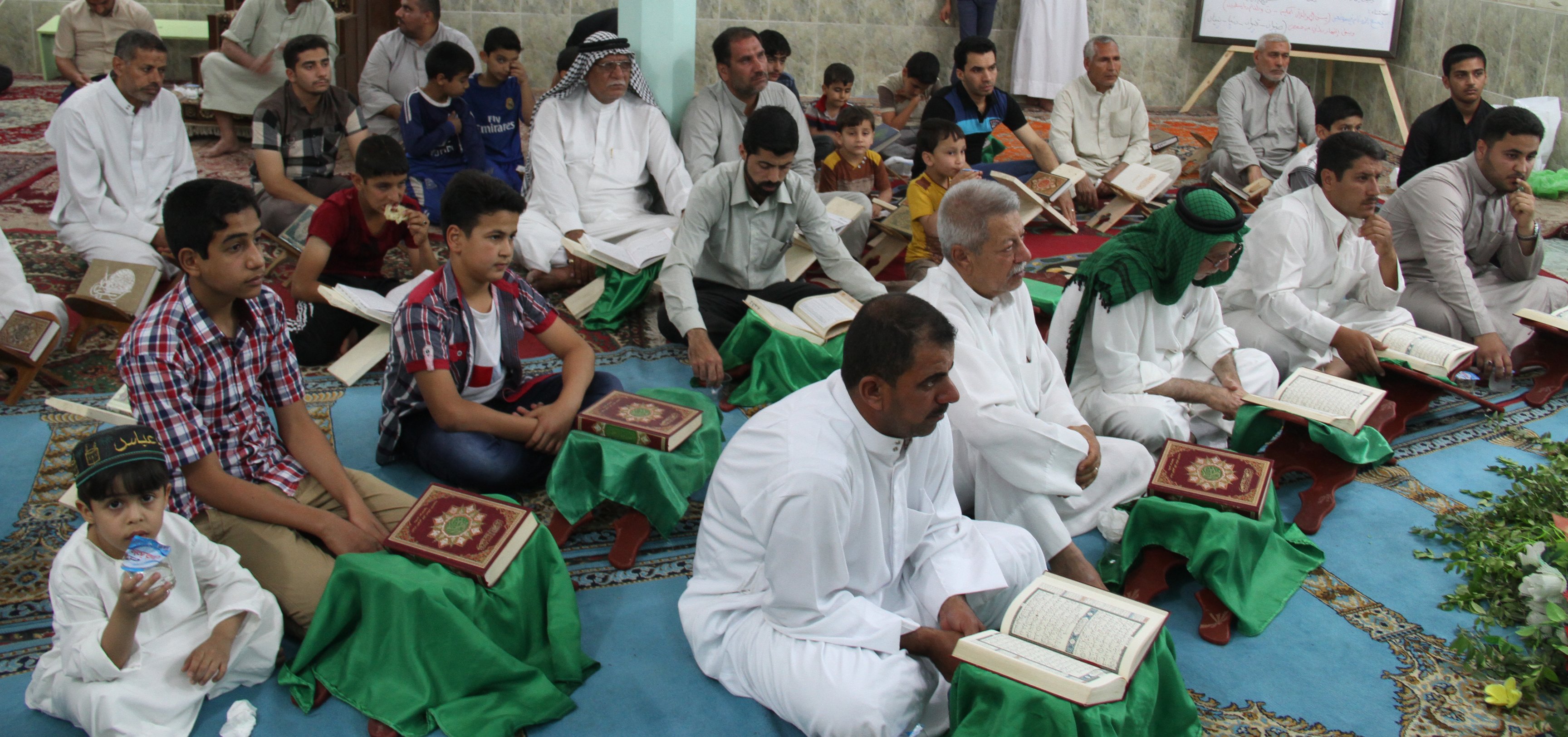 اقام معهد القرآن الكريم محفلاً قرآنياً مباركاً في حسينية فاطمة الزهراء(عليها السلام)