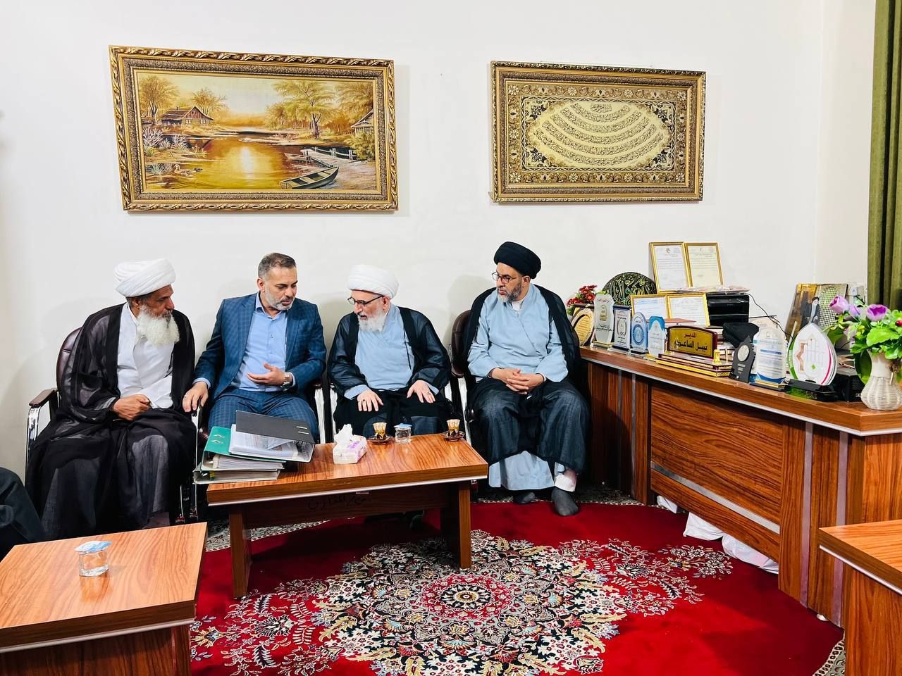 وكيل المرجعية الدينية العليا يشيد بنشاطات المجمع العلمي في بغداد