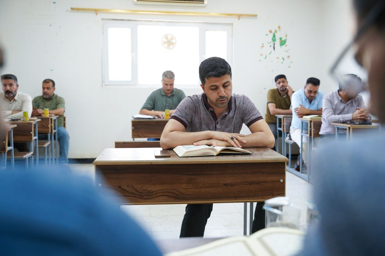 أكثر من (300) طالب يؤدون الامتحان  النهائي لدورات أحكام التلاوة والتجويد في بابل