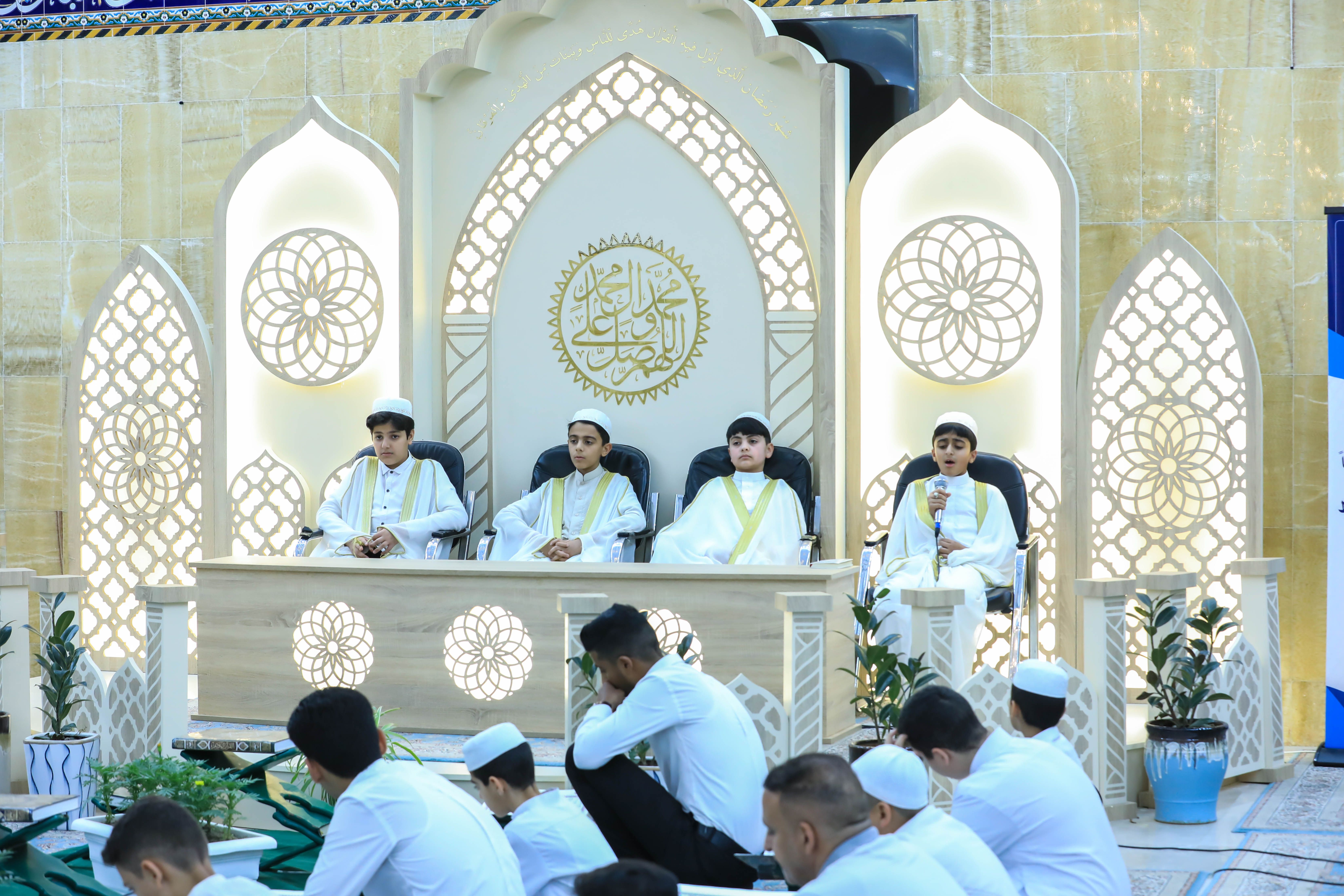 ختام فعاليات الختمة المرتلة حفظًا في مقام الإمام المنتظر (عج)