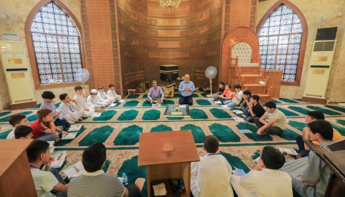 طلبة مساجد كربلاء يواصلون دروسهم اليومية ضمن مشروع الدورات القرآنية الصيفية