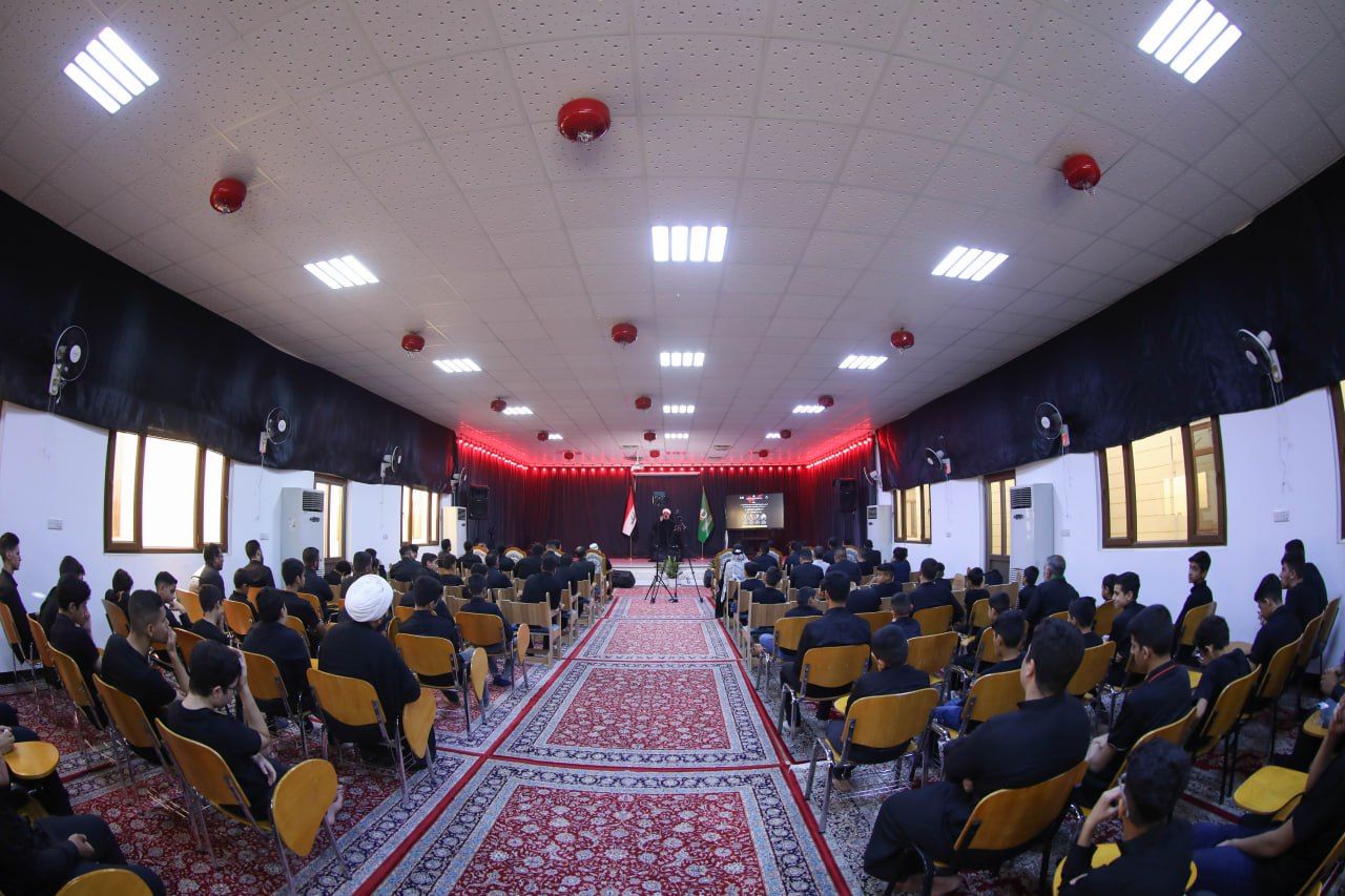 معهد القرآن الكريم يقيم مجلس عزاء عاشورائي بمشاركة نخبة من الفضلاء