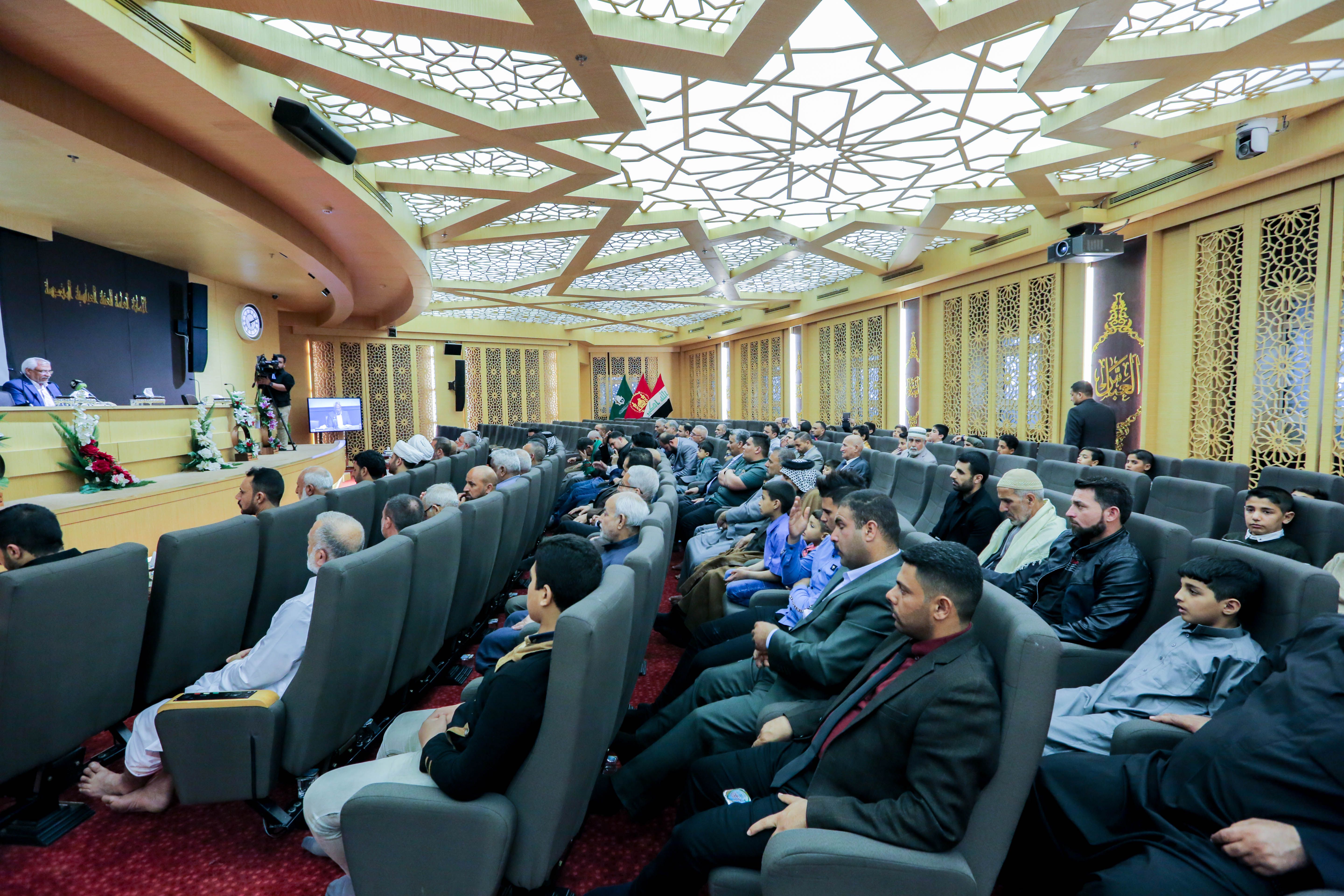 معهد القرآن الكريم يختتم دورتين تحقيقيتين بالطريقة العراقية والمصرية.