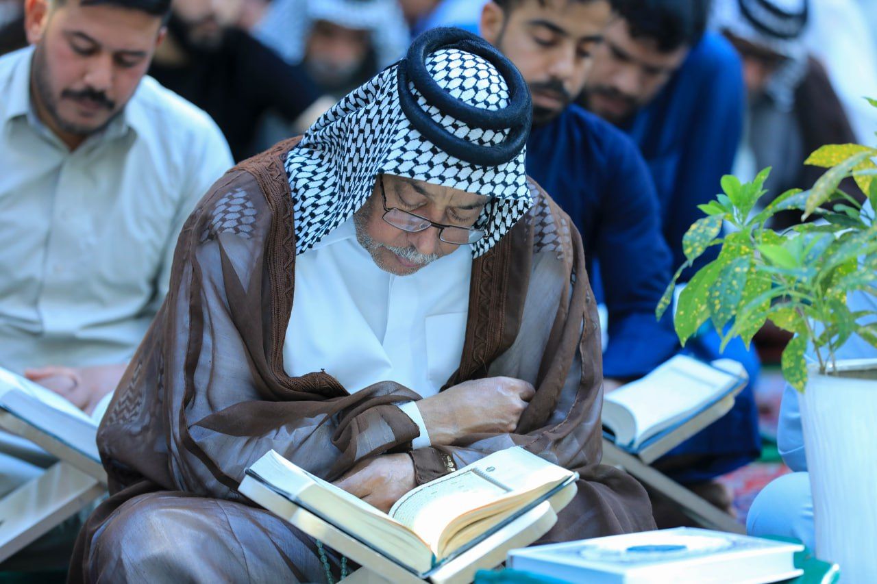 طلبة مشروع حفظ القرآن الكريم يشاركون في فعاليات الختمة المرتلة وسط الصحن العباسي المطهر