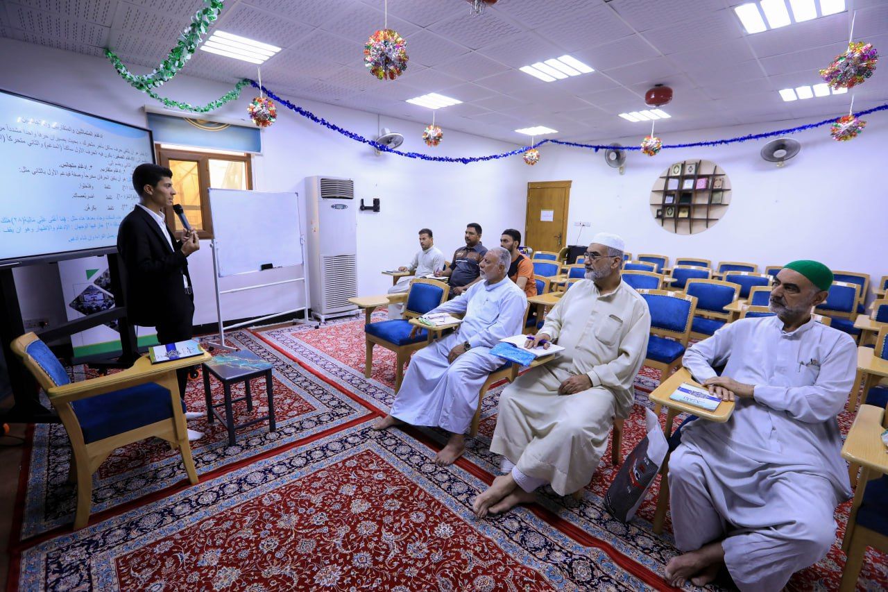 طلبة دورات الساقي يعاودون دروسهم القرآنية في كربلاء