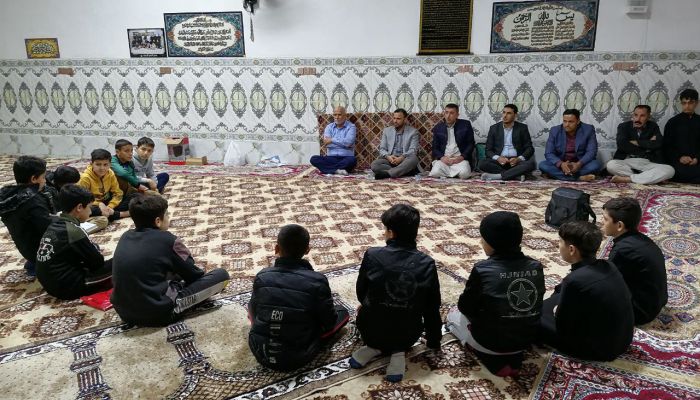 افتتاح دورة قرآنية جديدة ضمن مشروع حامل اللواء القرآني في مساجد حي التركمان شمال شرقي كربلاء
