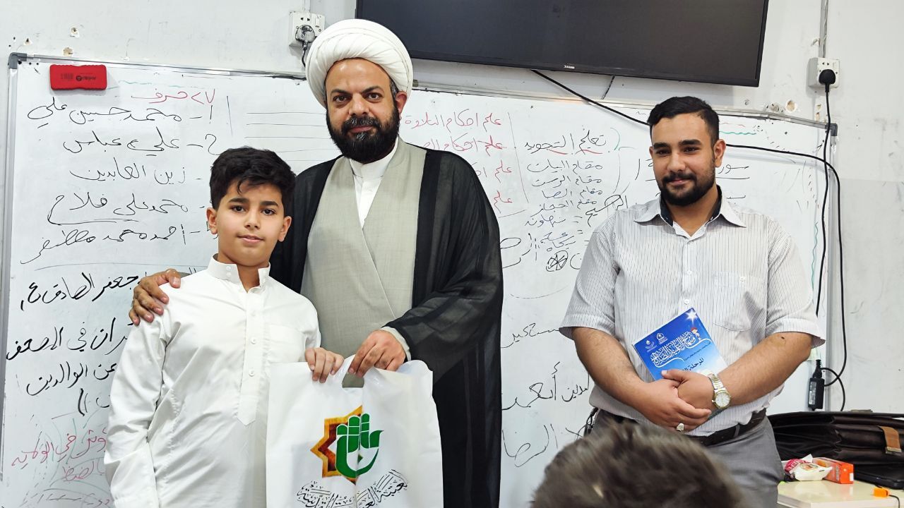المجمع العلمي يكرّم الطلبة المتميزين في مشروع الدورات القرآنية الصيفية