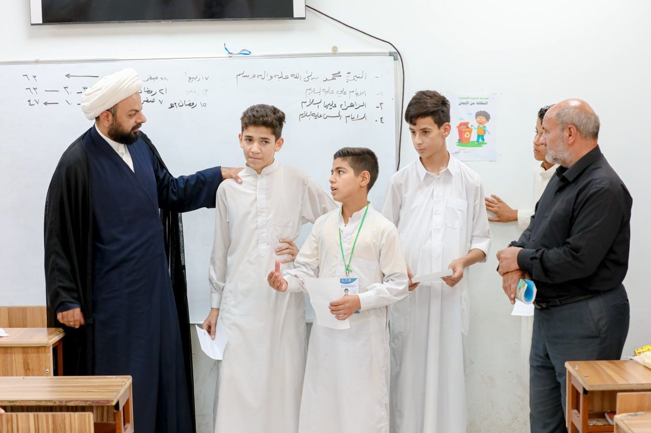 بهدف كشف المواهب وتنميتها، المَجمَع العلميّ ينظم مسابقة في الخط العربي لطلبة الدورات الصيفية