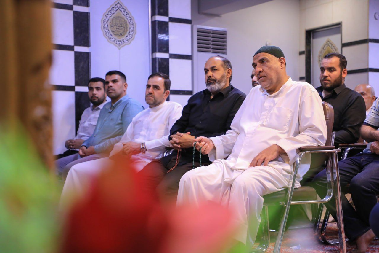 طلبة مشروع التعليم القرآني المستمر يتشرفون بزيارة مرقد أمير المؤمنين (عليه السلام)