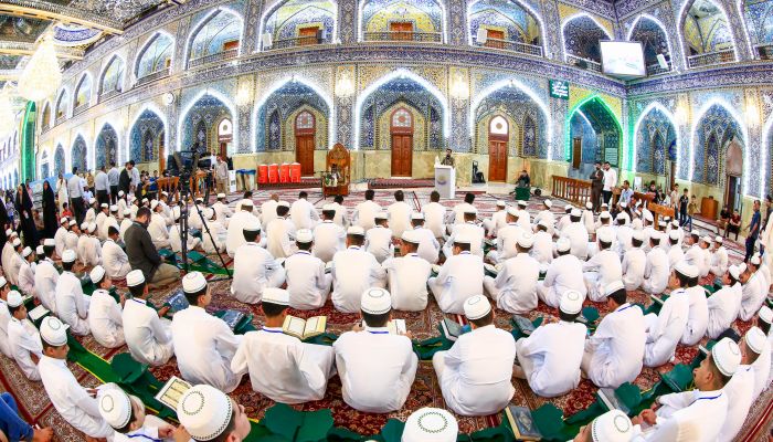 تلاوات فردية وجماعية صدحت بها أصوات طلبة أمير القراء في الصحن العباسي المطهر