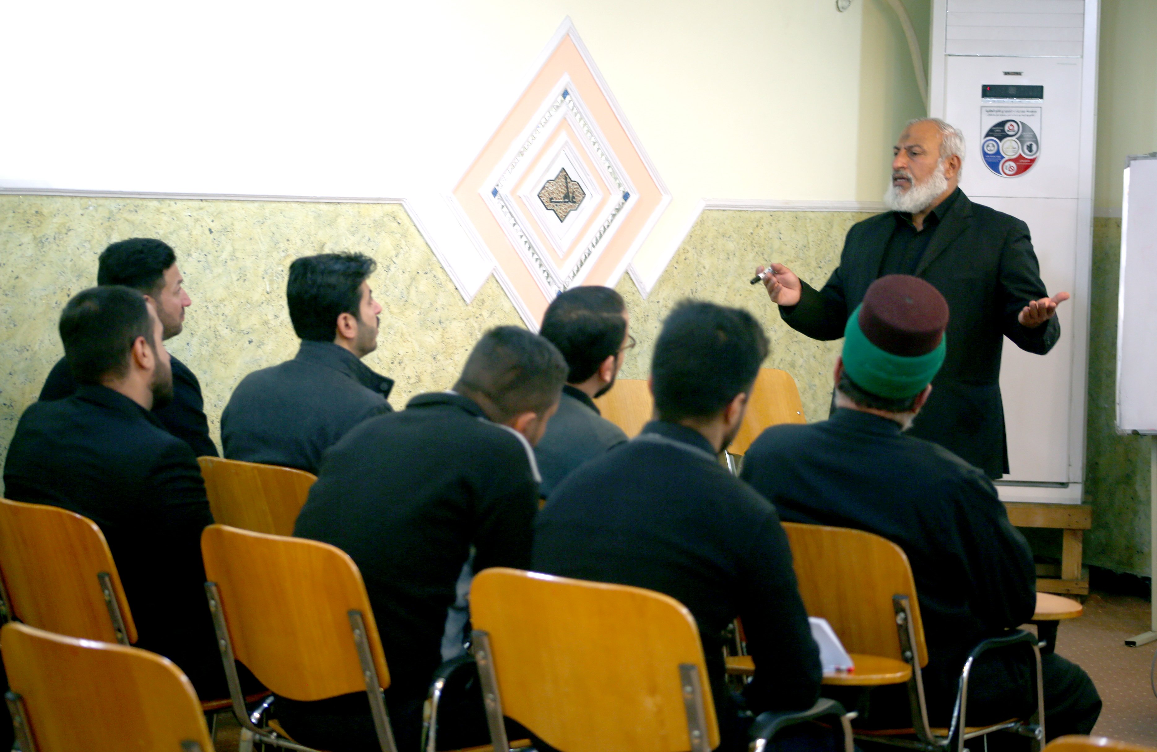معهدُ القرآن الكريم يُطلق دورة نور الزهراء (ع) السادس عشرة الخاصّة بمنتسبي العتبة العبَّاسيَّة المُقدّسة