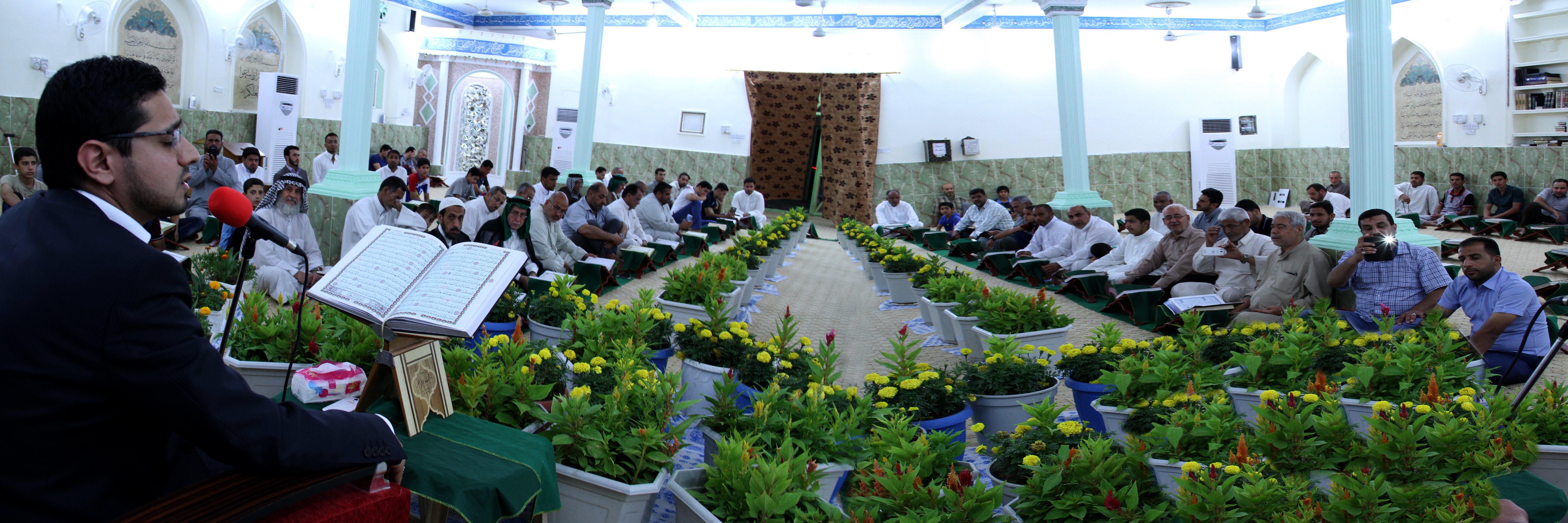 معهد القرآن الكريم يقيم محفلاً قرآنياً بهيجاً