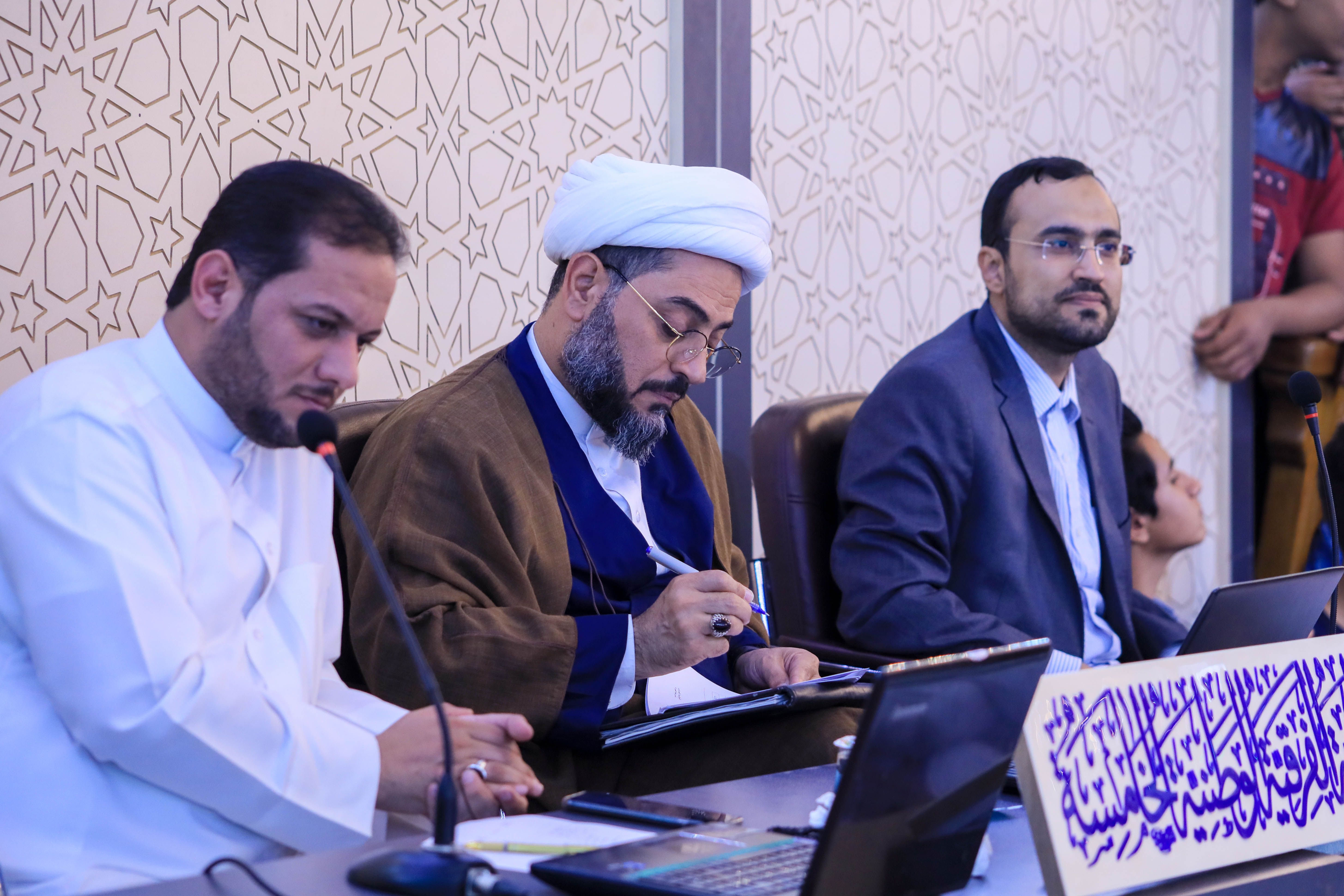 جانب من لقاء فريقي محافظة النجف (ب) ومحافظة واسط في الجولة السادسة ضمن المرحلة الأولى من المسابقة القرآنية الفرقية الوطنية الخامسة