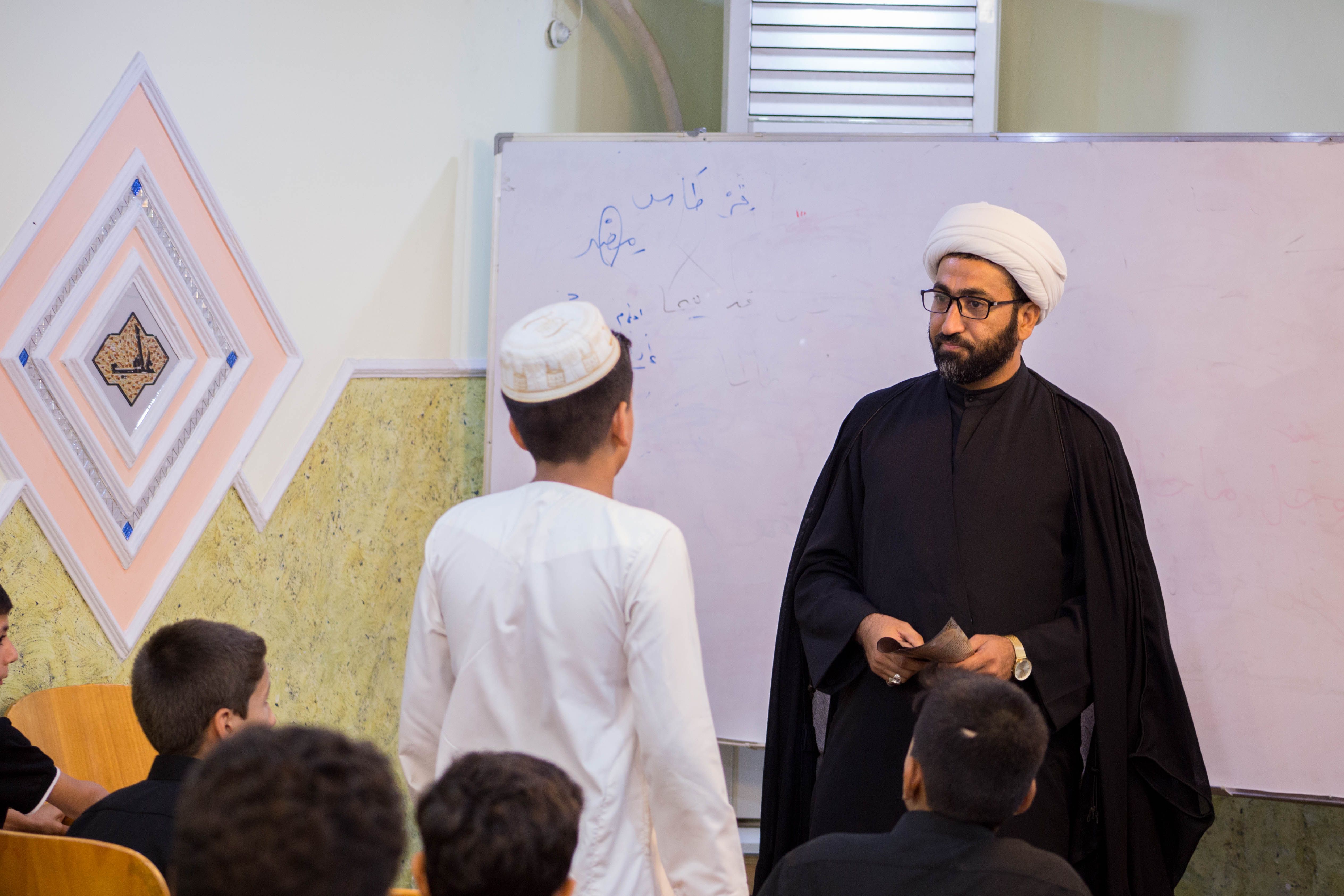 جانب من مشروع المبلغ القرآني الذي يقيمه معهد القرآن الكريم للموهوبين من مشروع الدورات القرآنية الصيفية لعام 2018