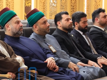 العتبة العباسية المقدسة تكرم 125 مرتدية العباءة العراقية من محافظة بابل