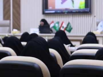 فعاليات ملتقى غيث السماء القرآني النسوي الثاني تشهد مناقشة كتاب المنهج النبوي في القيادة والتغيير