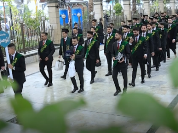 انطباعات إيجابية لأولياء أمور الطلبة المشاركين في حفل التخرج المركزي السادس