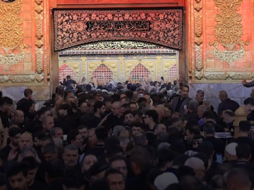الزائرون يحيون زيارة ليلة الجمعة الثانية من شهر المحرّم وسط أجواءٍ ممزوجة بالحزن والخشوع